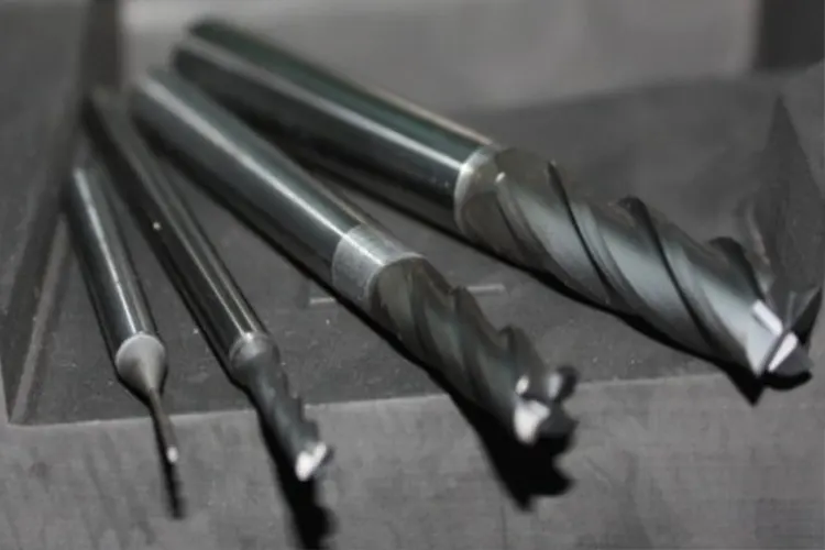 À quel point le frappeur de fraisage en fibre de carbone est-il durable?