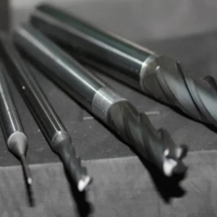 Quelle est la durabilité du coupeur de fraisage en fibre de carbone?